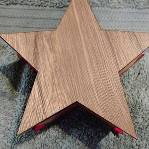 ❤️A$40.or MORE VALUE, STERLING SURPRISE, COMES IN THIS STAR-SHAPED WOODEN BOX
